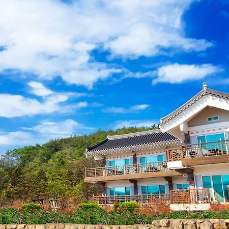 Starlight Journey Pension Gyeongju Buitenkant foto