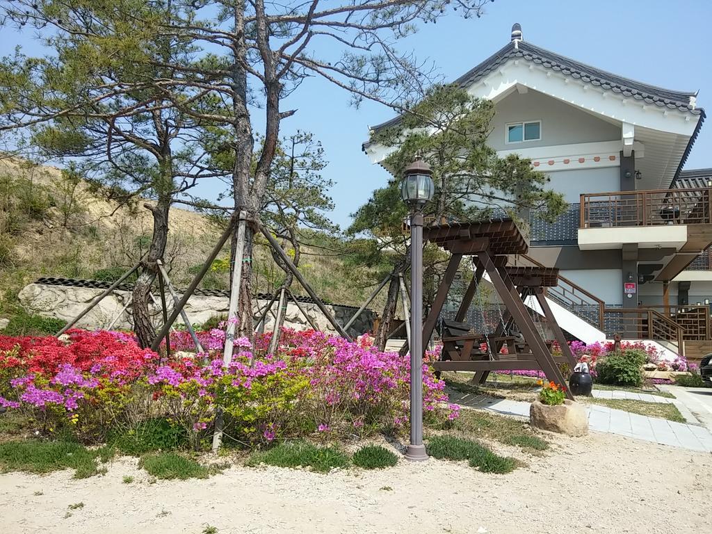 Starlight Journey Pension Gyeongju Buitenkant foto